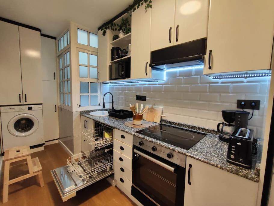 Tranquilo Apartamento Con Parking Gratis Vigilado 24H Vigo Exterior foto